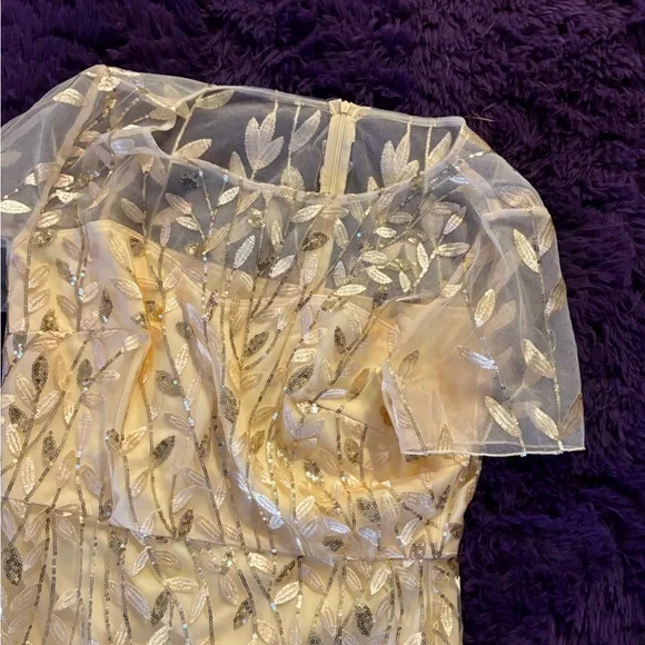 Elegant Gold women’s Dress - Picture 7 of 8